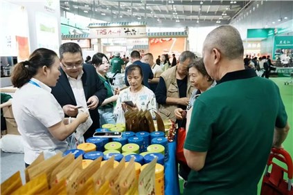 我與中部農(nóng)博會的24年 | 集團公司副董事長吳浩人：連續(xù)24年參加，進行品牌展示與新品推廣